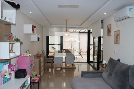 Sala de casa de condomínio para alugar com 2 quartos, 177m² em Jardim Semiramis, Cotia