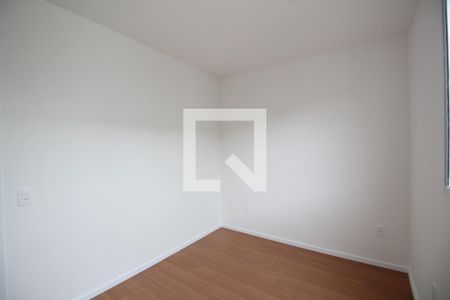 Quarto 1 de apartamento para alugar com 2 quartos, 41m² em Taquara, Rio de Janeiro