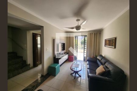 Casa à venda com 3 quartos, 115m² em Vila Monumento, São Paulo