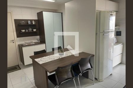 Apartamento à venda com 3 quartos, 140m² em Vila Gumercindo, São Paulo