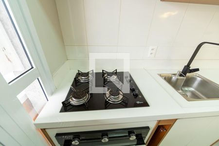 Cozinha de apartamento à venda com 2 quartos, 57m² em Jardim Timbauhy, Barueri