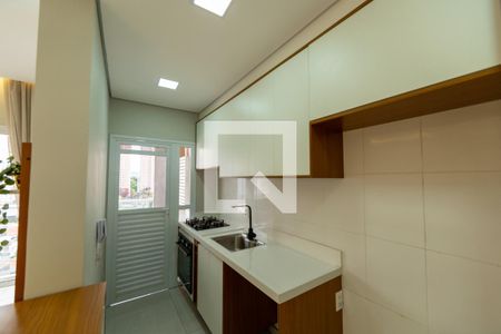 Cozinha de apartamento à venda com 2 quartos, 57m² em Jardim Timbauhy, Barueri