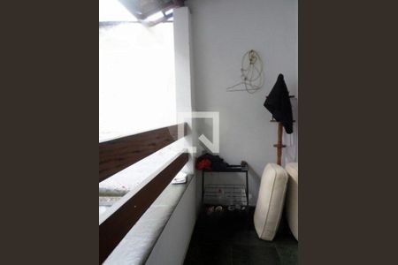 Casa à venda com 3 quartos, 166m² em Vila Brasilina, São Paulo