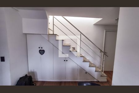 Sala Acesso ao segundo andar  de apartamento para alugar com 2 quartos, 127m² em Vicente de Carvalho, Rio de Janeiro