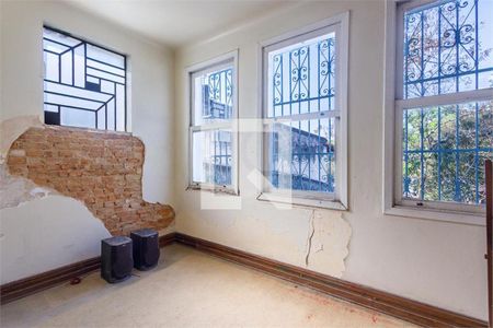 Casa à venda com 3 quartos, 350m² em Alto da Lapa, São Paulo