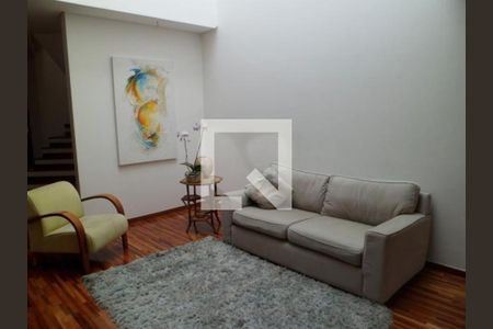 Casa à venda com 3 quartos, 385m² em Jardim Colombo, São Paulo