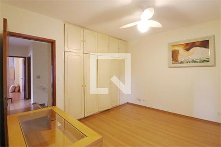 Casa à venda com 3 quartos, 400m² em Chácara Inglesa, São Paulo