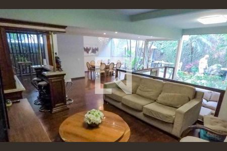 Casa à venda com 4 quartos, 530m² em Vila Mariana, São Paulo