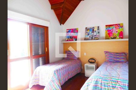 Casa à venda com 4 quartos, 520m² em Chácara Monte Alegre, São Paulo