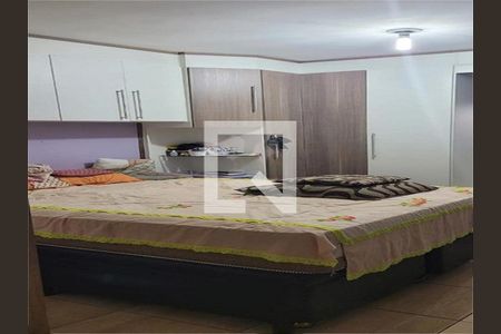 Casa à venda com 3 quartos, 105m² em Jardim Laone, São Paulo