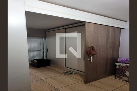 Casa à venda com 3 quartos, 105m² em Jardim Laone, São Paulo