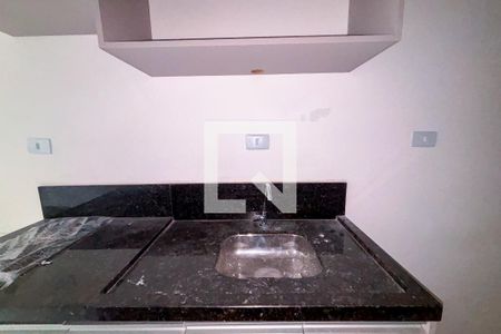 Sala/Cozinha de apartamento para alugar com 2 quartos, 36m² em Vila Lucia, São Paulo