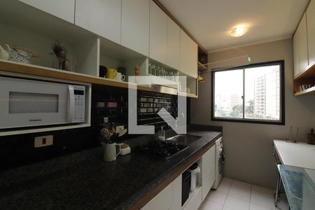 Cozinha e Área de Serviço de apartamento à venda com 2 quartos, 70m² em Centro, São Bernardo do Campo