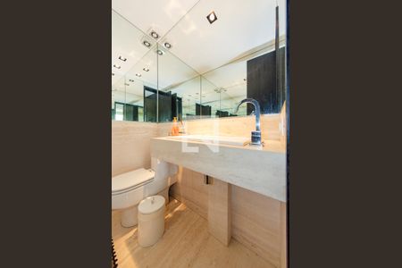 Lavabo de apartamento à venda com 4 quartos, 199m² em Belvedere, Belo Horizonte