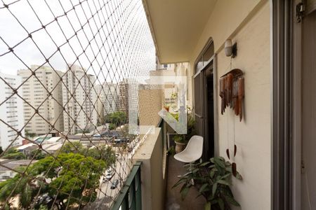 Varanda de apartamento à venda com 4 quartos, 226m² em Itaim Bibi, São Paulo