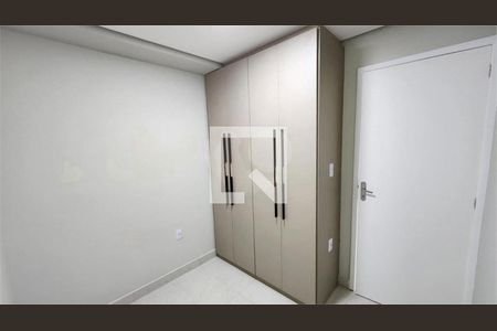 Casa à venda com 6 quartos, 190m² em Jardim Fernandes, São Paulo