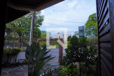 Vista Escritório de casa para alugar com 6 quartos, 475m² em Jardim Itu, Porto Alegre