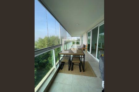 Varanda de apartamento à venda com 4 quartos, 155m² em Barra da Tijuca, Rio de Janeiro