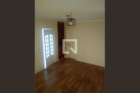 Casa à venda com 3 quartos, 122m² em Vila do Castelo, São Paulo