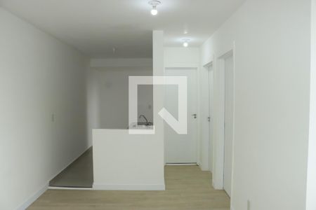 Apartamento para alugar com 2 quartos, 52m² em Jardim de Lourdes, Embu das Artes