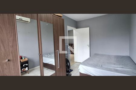 Quarto 2 de apartamento para alugar com 2 quartos, 56m² em Areias, São José