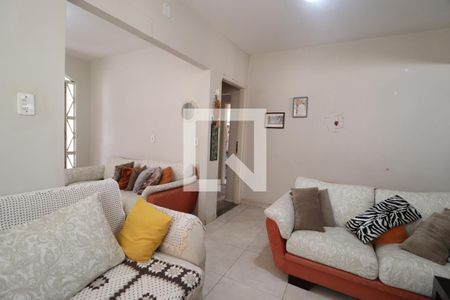 Sala de TV de casa para alugar com 3 quartos, 252m² em Planalto, Uberlândia