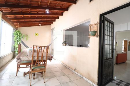 Varanda da Sala de Jantar de casa para alugar com 3 quartos, 252m² em Planalto, Uberlândia