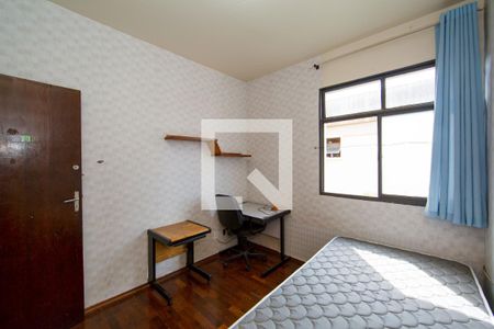Quarto 1 de apartamento para alugar com 3 quartos, 80m² em Coração Eucarístico, Belo Horizonte