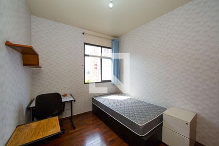 Quarto 1 de apartamento para alugar com 3 quartos, 80m² em Coração Eucarístico, Belo Horizonte