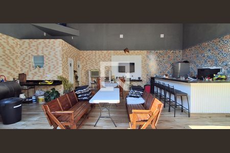 Casa à venda com 4 quartos, 580m² em Nova Gerti, São Caetano do Sul