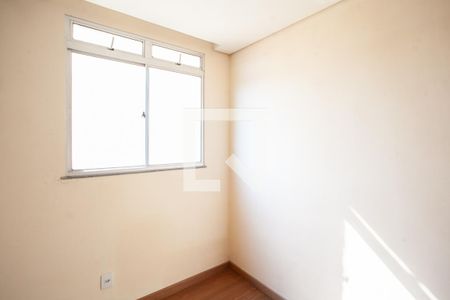 Quarto 2 de apartamento à venda com 2 quartos, 44m² em São João Batista, Belo Horizonte