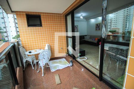 Varanda  de apartamento à venda com 3 quartos, 120m² em Vila Regente Feijó, São Paulo