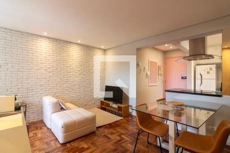 Sala de apartamento à venda com 2 quartos, 68m² em Vila Olímpia, São Paulo