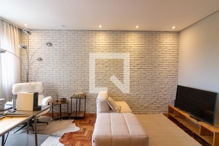 Sala de TV de apartamento à venda com 2 quartos, 68m² em Vila Olímpia, São Paulo