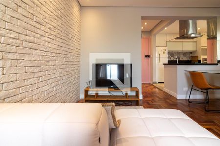 Sala de TV de apartamento à venda com 2 quartos, 68m² em Vila Olímpia, São Paulo