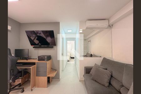 Sala de apartamento à venda com 2 quartos, 82m² em Água Branca, São Paulo