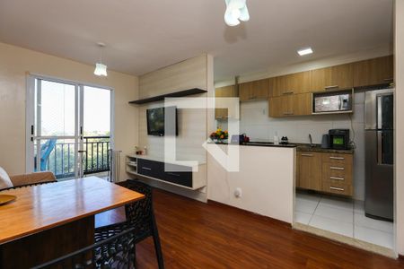 Sala de apartamento à venda com 2 quartos, 63m² em Chácara Agrindus, Taboão da Serra