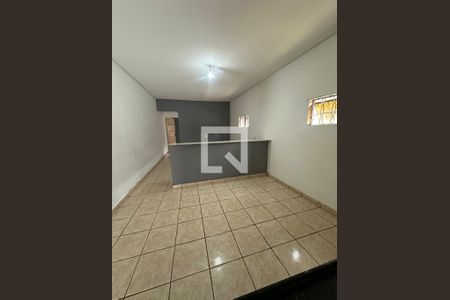 Sala/Cozinha de kitnet/studio para alugar com 1 quarto, 53m² em Setor Garavelo Residencial Park, Goiânia