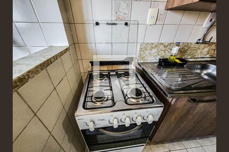 Cozinha de apartamento para alugar com 1 quarto, 78m² em Aparecida, Santos