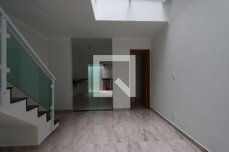 Sala de casa à venda com 3 quartos, 107m² em Vila Lucia, São Paulo