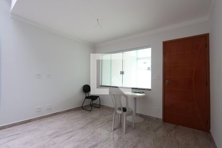 Sala de casa à venda com 3 quartos, 107m² em Vila Lucia, São Paulo