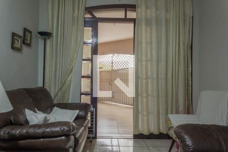 Sala de casa à venda com 3 quartos, 210m² em Vila Tupi, São Bernardo do Campo