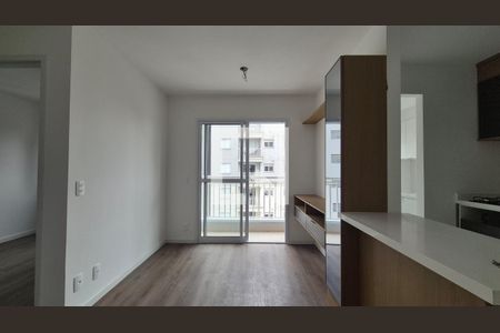 Sala de apartamento para alugar com 1 quarto, 38m² em Santa Terezinha, Santo André