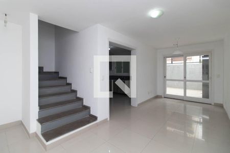 Sala de casa para alugar com 3 quartos, 135m² em Hípica, Porto Alegre