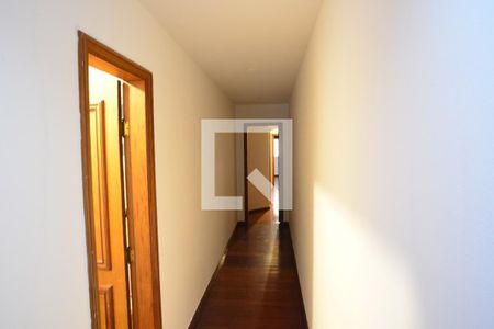 Corredor de apartamento à venda com 4 quartos, 210m² em Barra da Tijuca, Rio de Janeiro