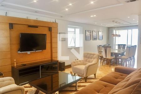 Casa à venda com 3 quartos, 209m² em Vila Carrão, São Paulo