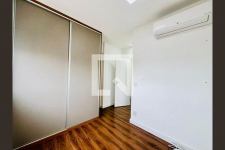 Apartamento à venda com 3 quartos, 136m² em Vila Olímpia, São Paulo
