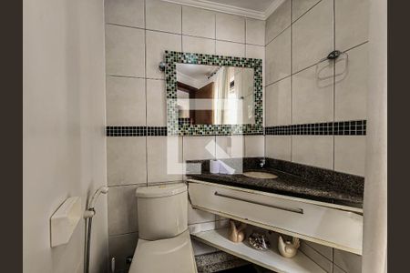 Lavabo de apartamento para alugar com 2 quartos, 92m² em Embaré, Santos