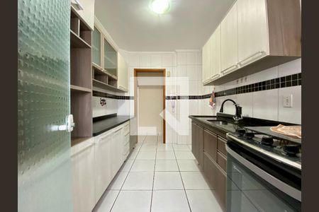 Sala/Cozinha de apartamento para alugar com 2 quartos, 80m² em Guilhermina, Praia Grande