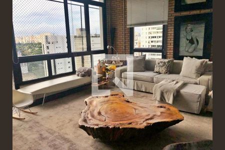 Apartamento à venda com 2 quartos, 158m² em Itaim Bibi, São Paulo